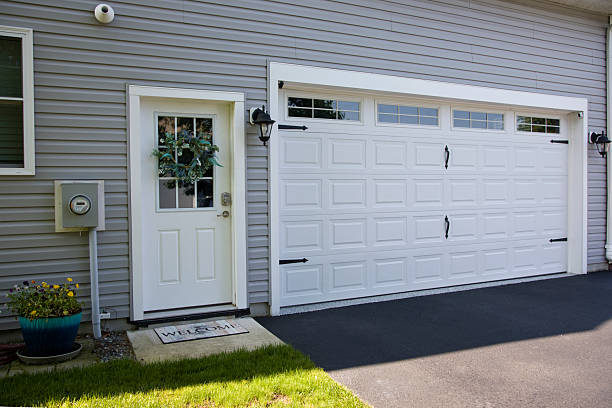 24/7 Emergency Garage Door Panel Replacement experts in Haralson County County, GA
